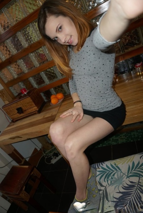 Bağlarbaşi Genç ve Dinamik Üniversiteli Escort Bayan Nil